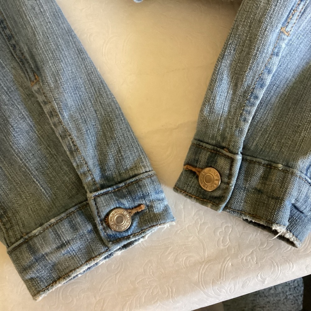 Route 66 Original Clothing Co Women’s Denim Distressed Jean Jacket. Size M - Picture 7 of 8